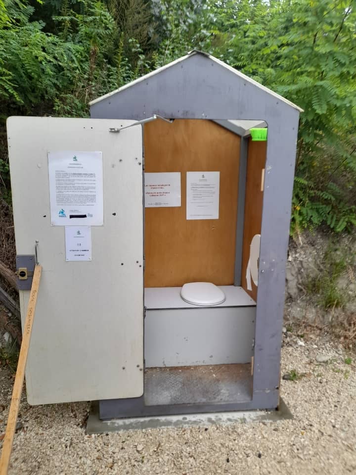 Cabane socle béton | Ecosph'r